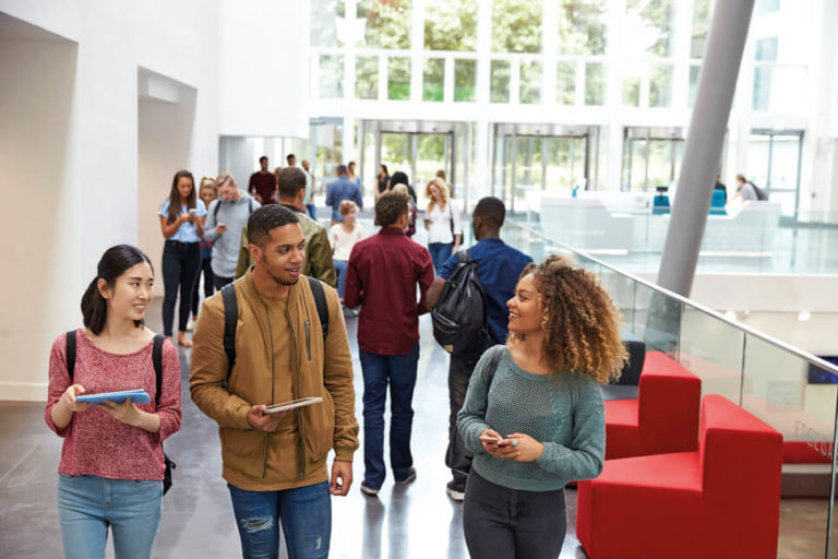 Brevets, levée de fonds : les bonnes notes d’Université Côte d’Azur